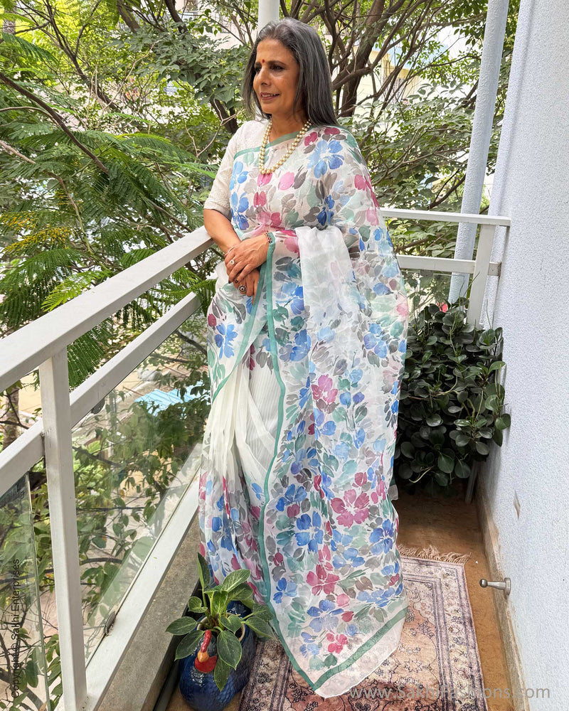 EE-Y04176 White Organza sari