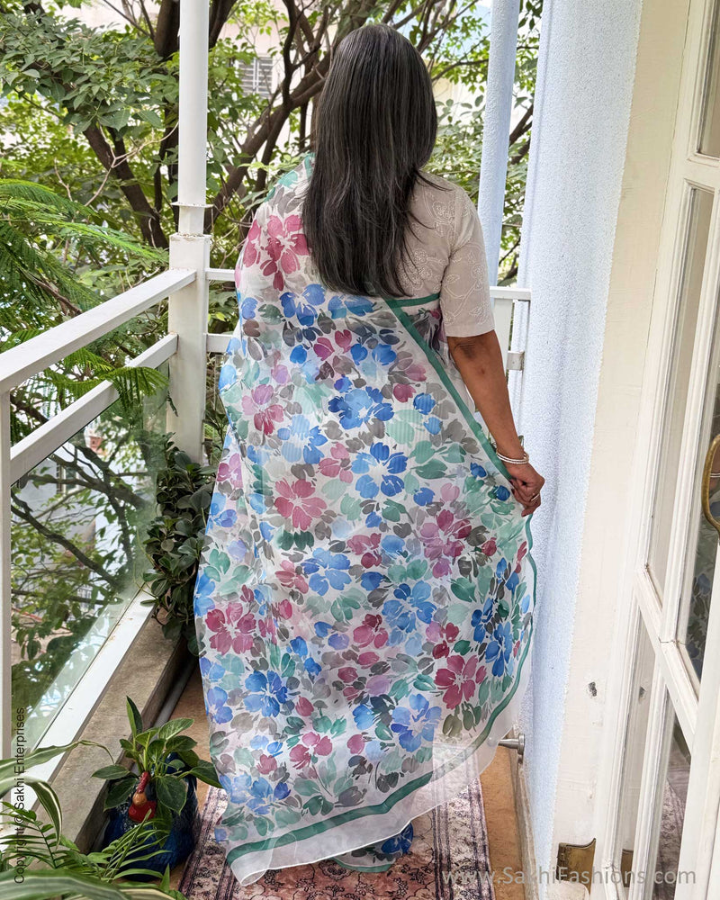 EE-Y04176 White Organza sari
