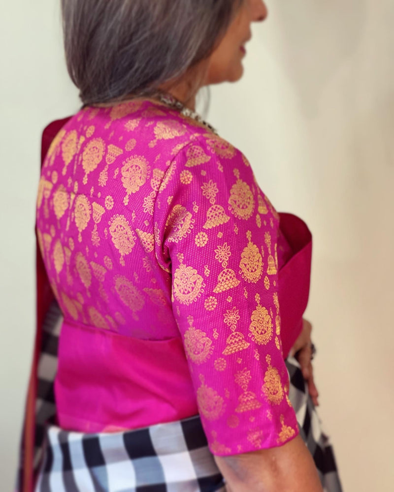 EE-W06132 Check Kanchi Silk Sari