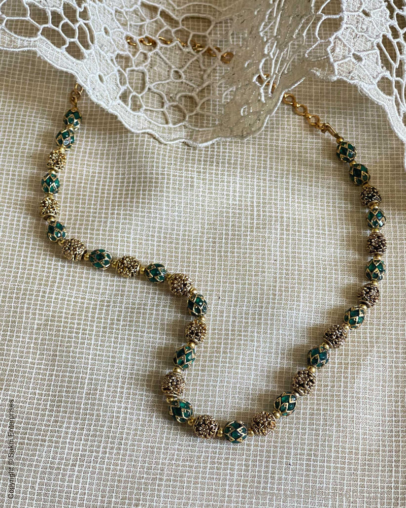 AJ-V19098 Green Statement Mala