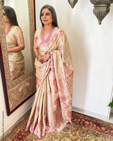 EE-W00084 Tussar Silk Sari