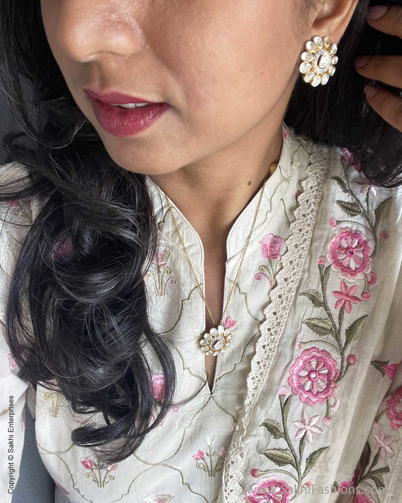 EE-V233122 Cream Floral salwar