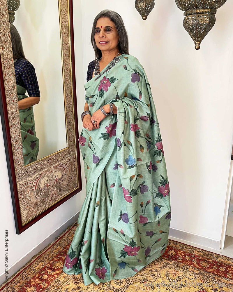 EE-W00507 Handpainted Tussar Sari