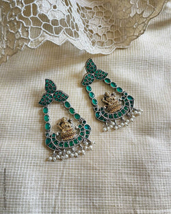 AJ-W01977 Green Statement earring