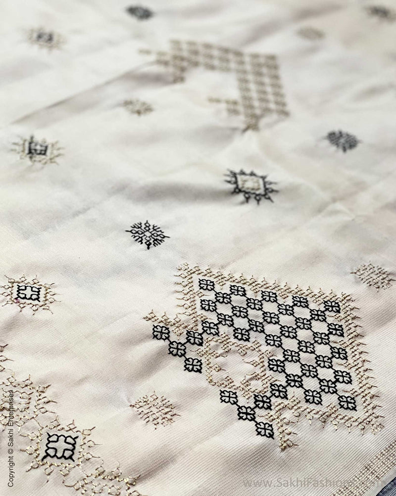 DP-W02650 Cream Kasuti Kanchi