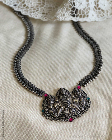 AJ-W02610 Long Necklace