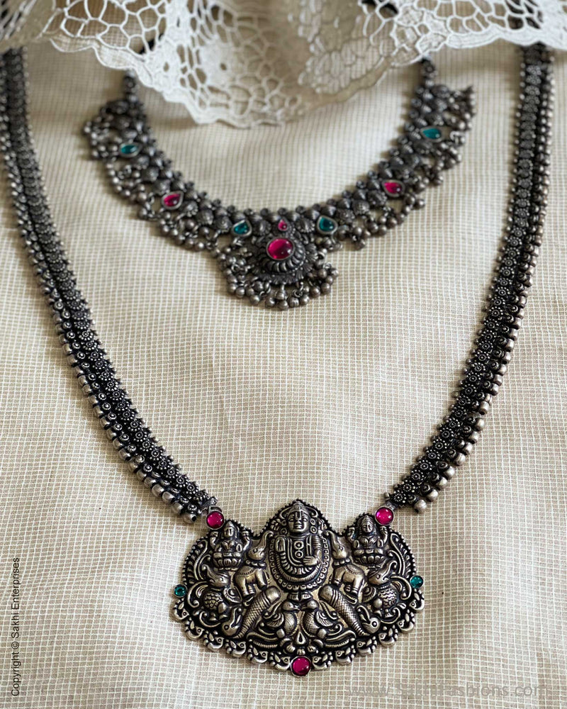 AJ-W02610 Long Necklace