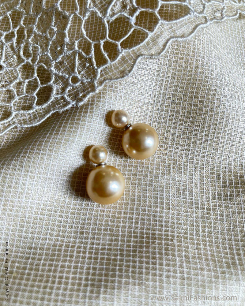 AJ-W03767 Pearl stud Earring