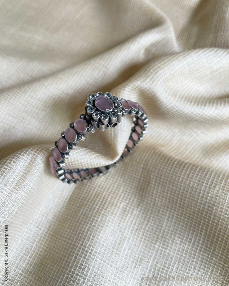 AJ-W03272 Statement Bangle Pink