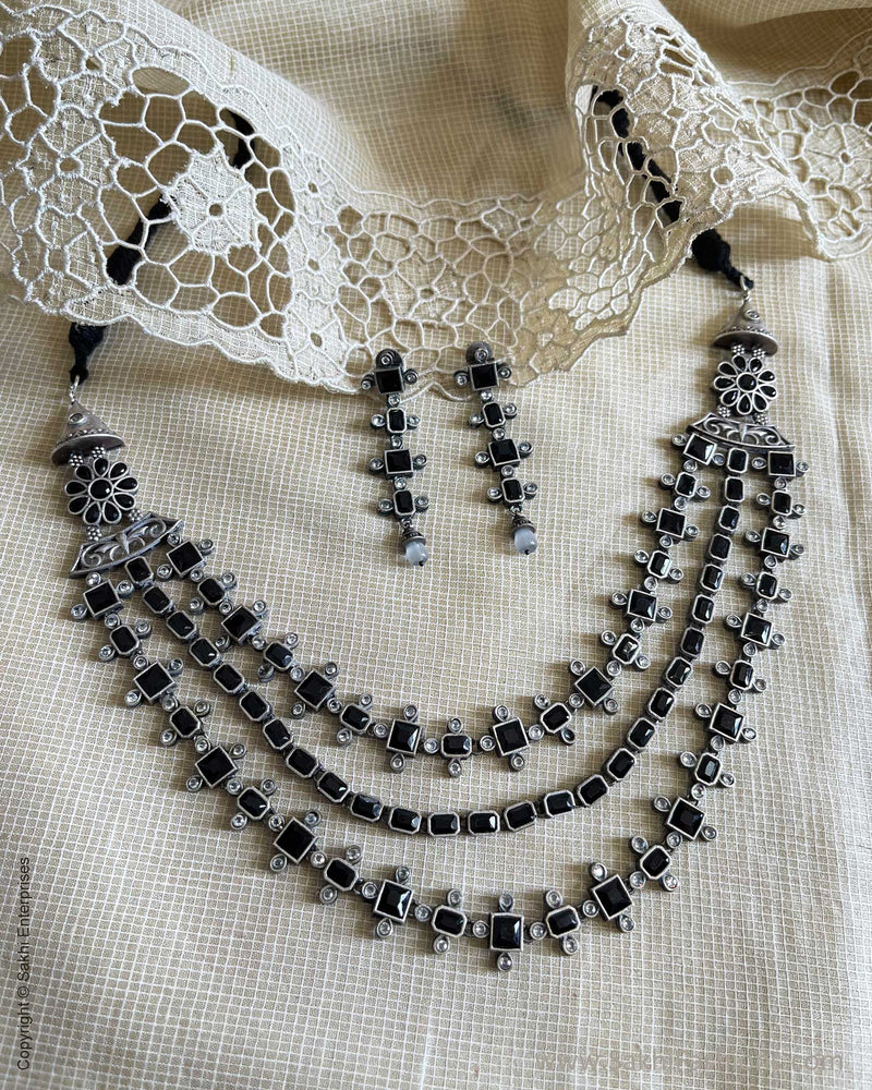 AJ-W06970 Statement Necklace Set