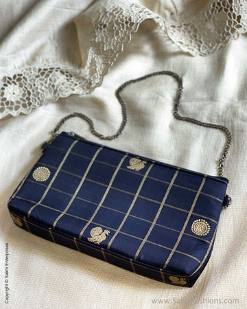 AC-W08010 Kanchi Sling Bag