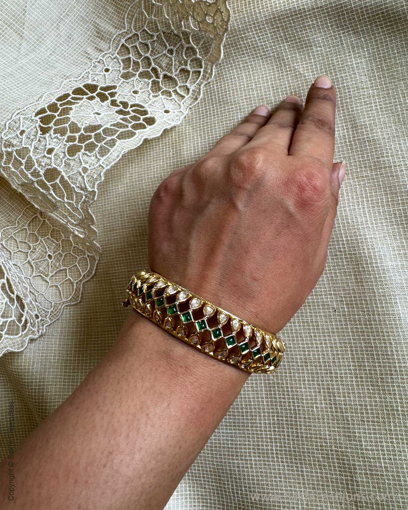 AJ-W16224 Kundan Bangle Green