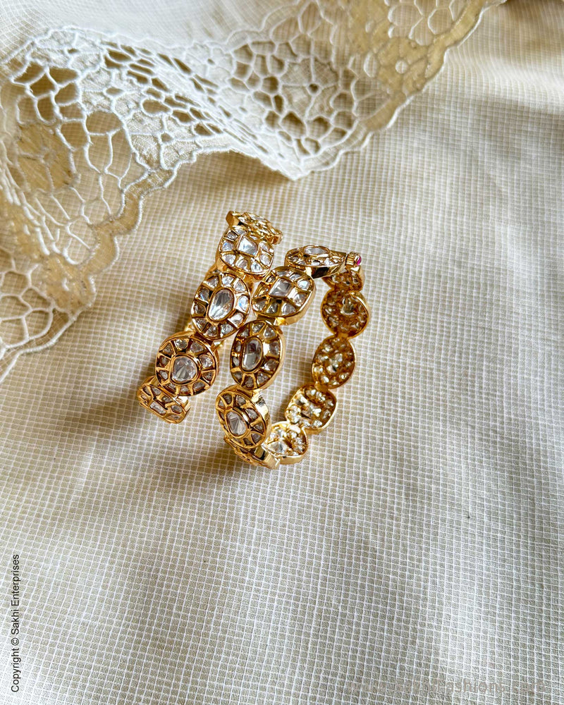 AJ-W16211 Kundan Bangle White