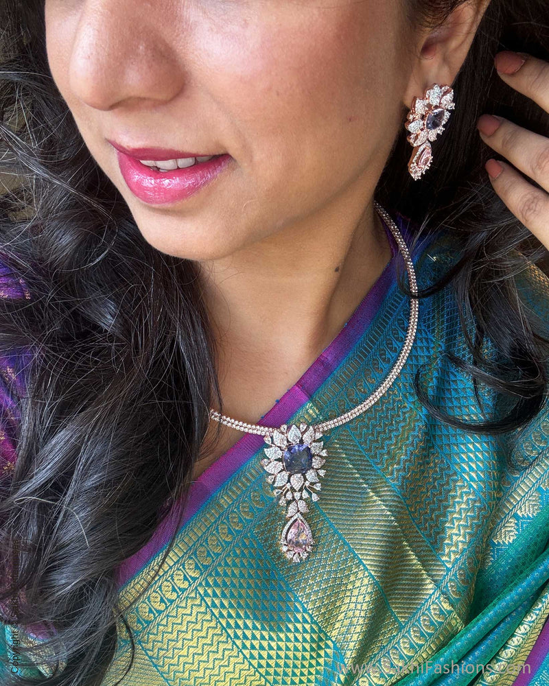 AJ-W18988 Diamante Pendant Set