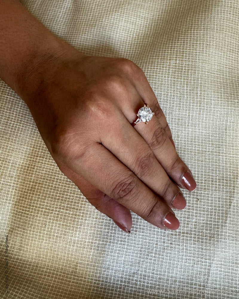 AJ-W18997 Rose Finger Ring