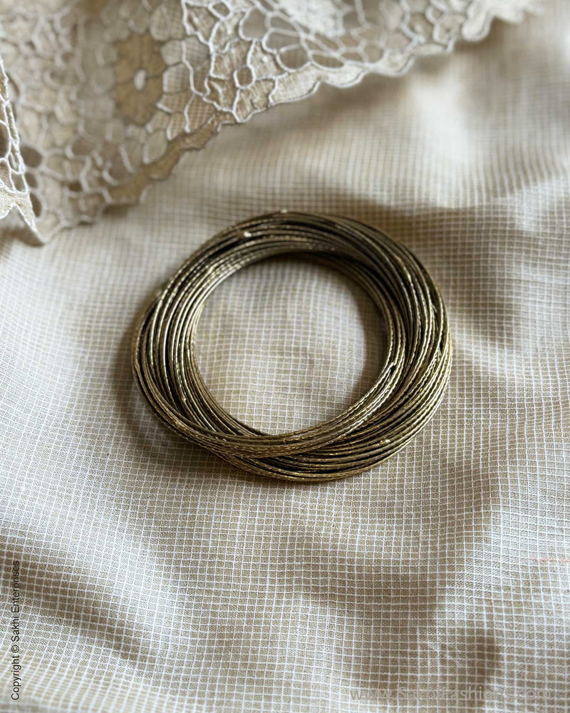 AJ-X01995 Statement Bunch Bangle