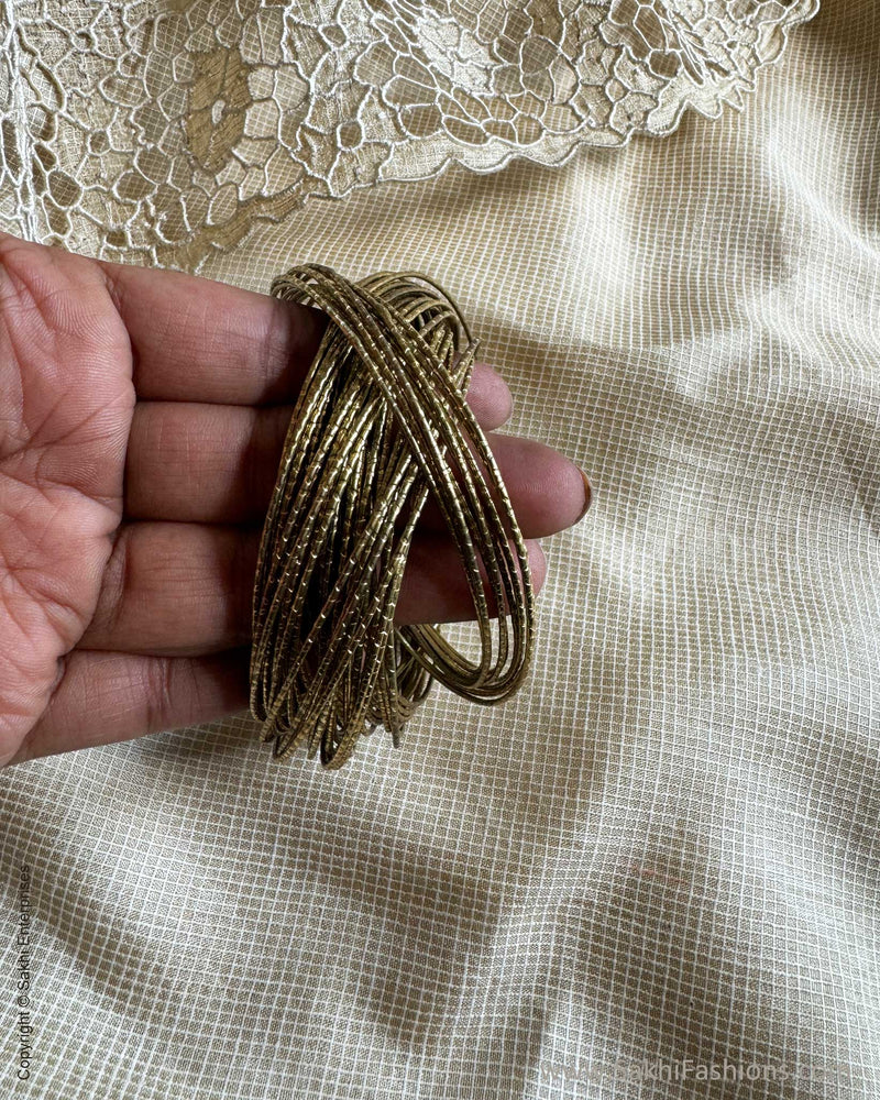 AJ-X01995 Statement Bunch Bangle