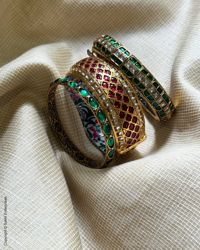 AJ-X02810 Ruby Meena Bangle