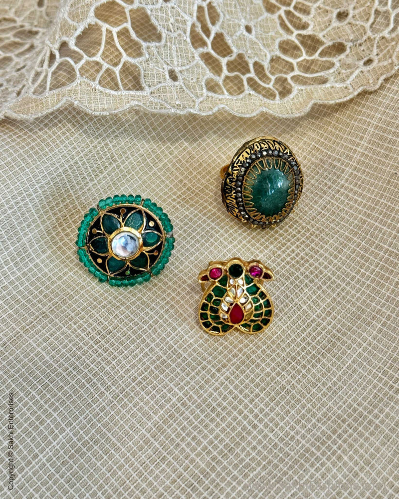 AJ-X02773 Green Meena Finger Ring