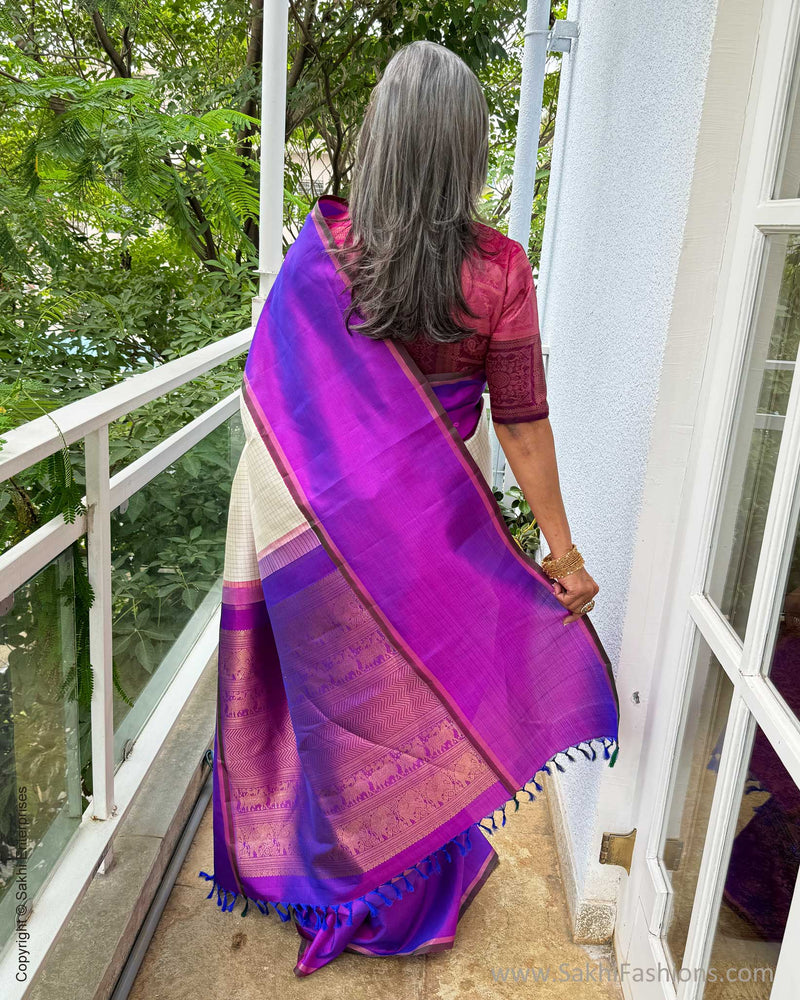 EE-X01161 Cream Kanjeevaarm silk sari