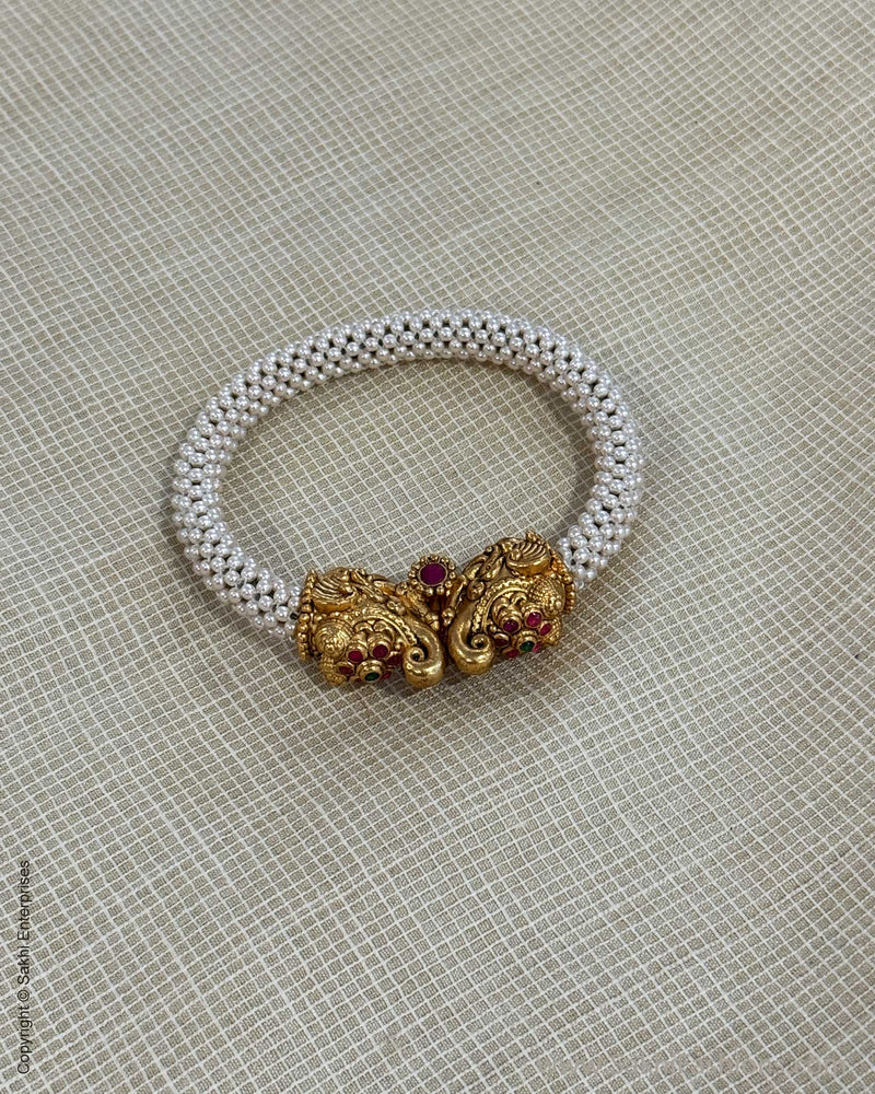 AS-X05464 Pearls Kada Bangle