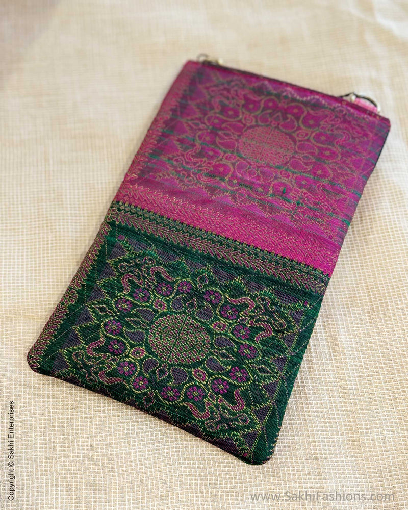 AC-X54675 Kanchi Mobile Pouch