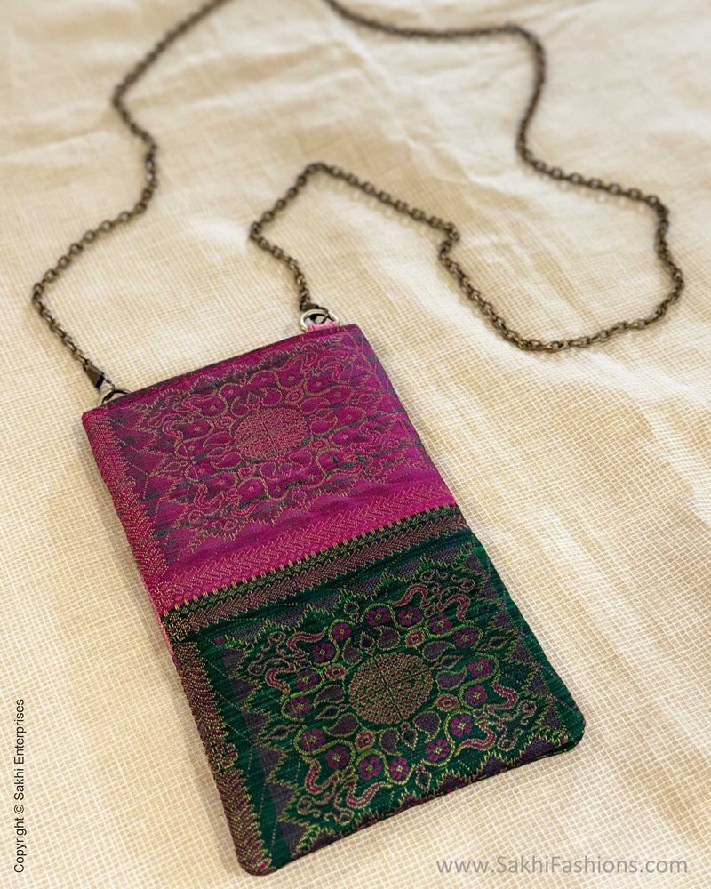 AC-X54675 Kanchi Mobile Pouch