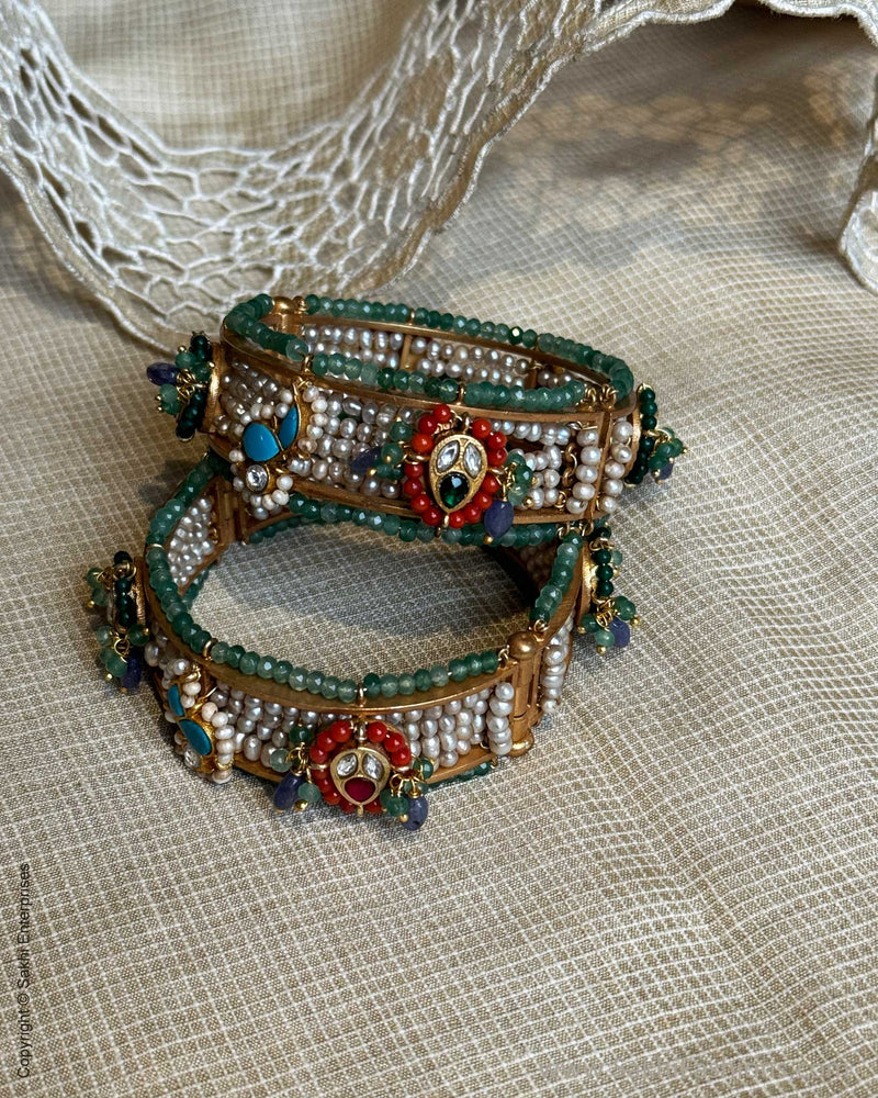 AS-X05045 Pearls Pair Bangles