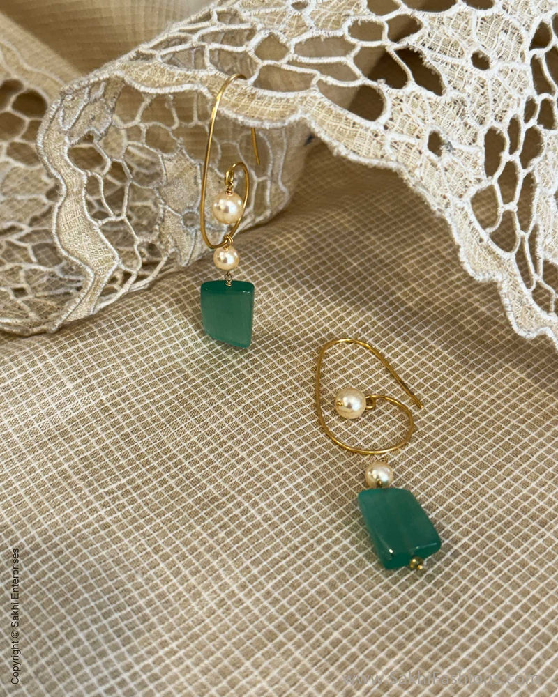 AG-X05926 Gold Chandbali Earring