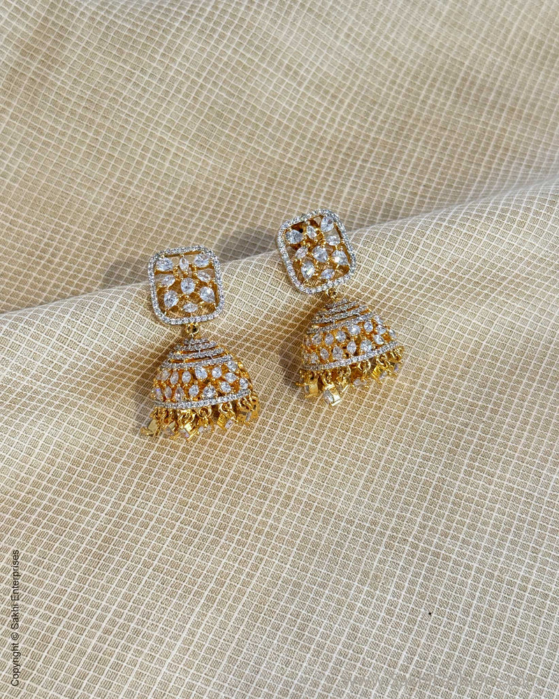 By Gold Diamante Earring