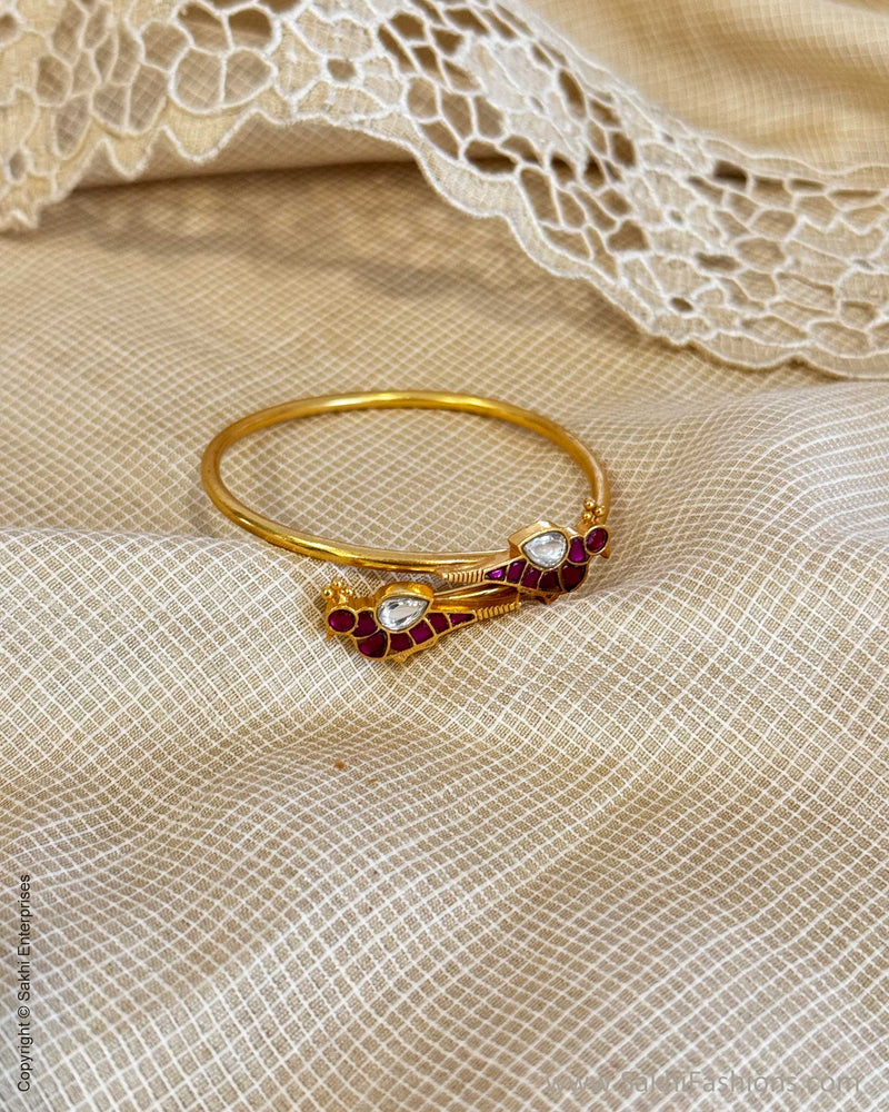 AJ-X09616 Gold Kada