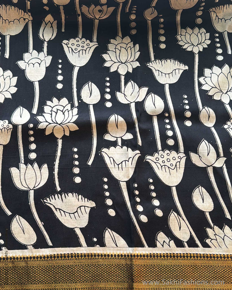 BL-X09434B Lotus Kalamkari Blouse
