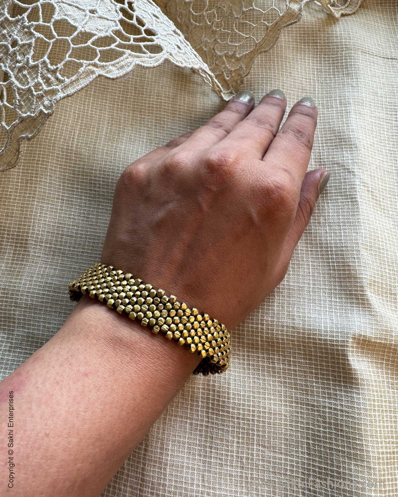 AJ-X11832 Gold Brass Braceles
