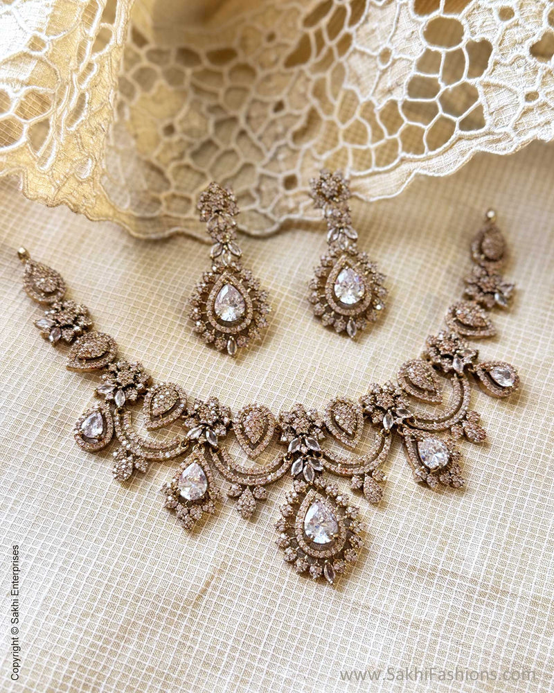 AJ-X13566 Victorian White Neck Set