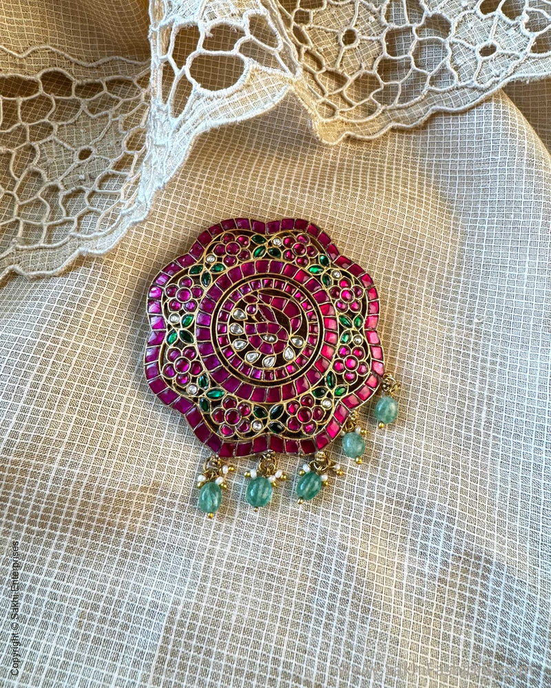 AJ-X15077 Statement Pendant