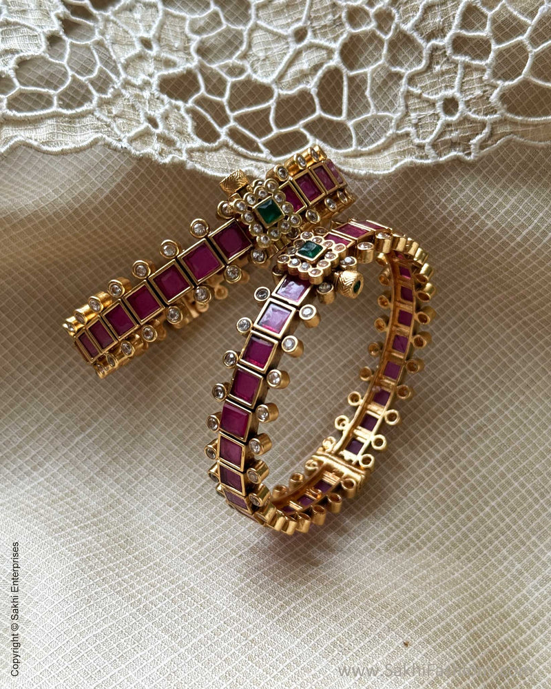 AJ-X15772 Pink Statement Bangles