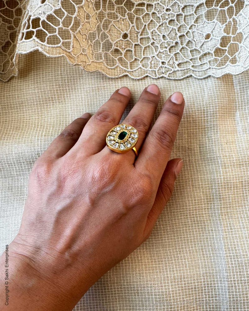 AJ-X17101 Gold Finger ring