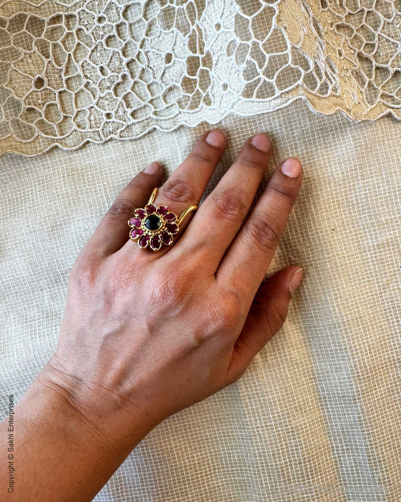 AJ-X17108 Statement Vanki ring