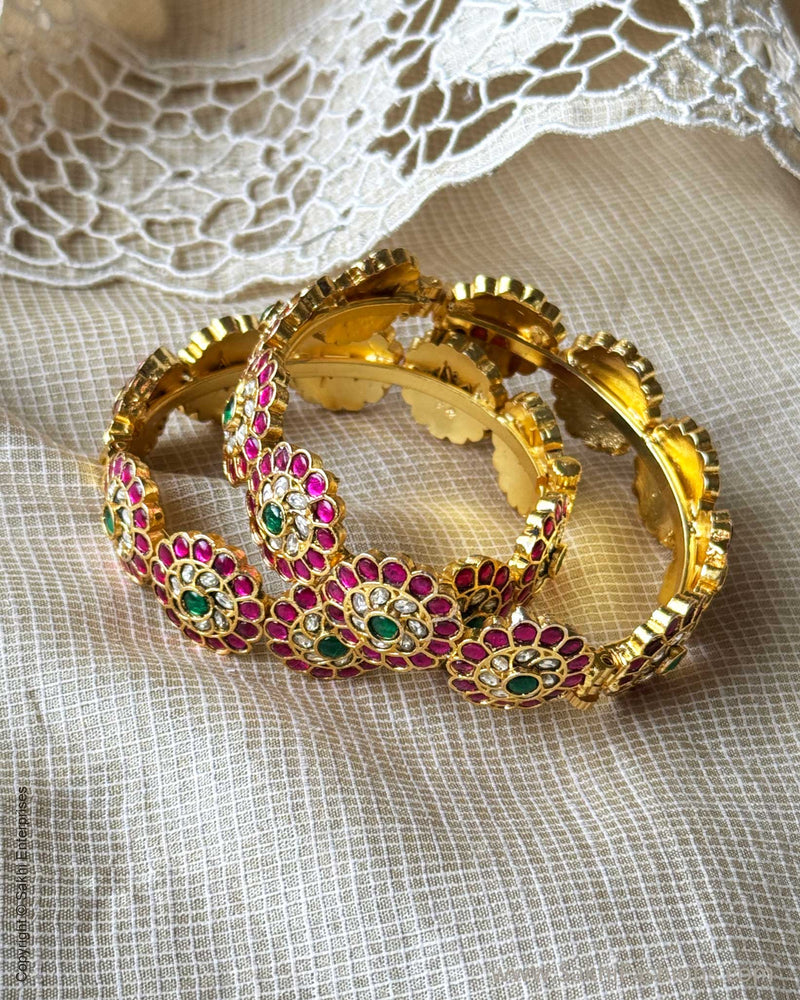 AJ-X17053 Pink Statement Bangle