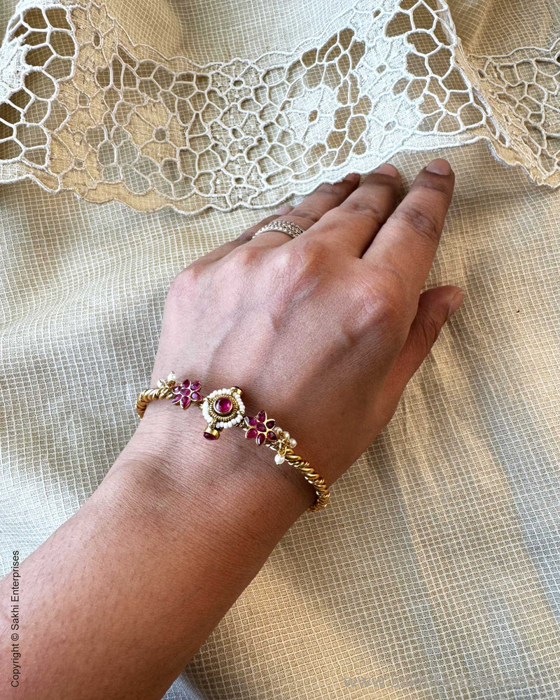AJ-X17109 Statement Bangle