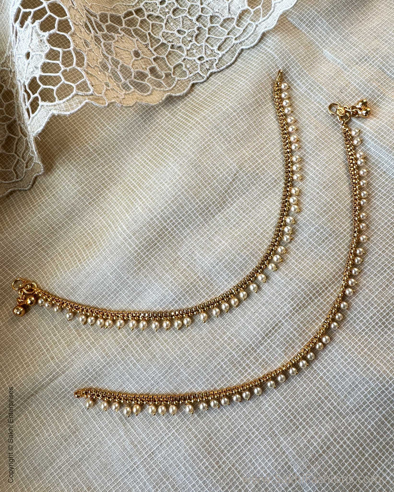 AJ-X17129 Pearls Payal Set