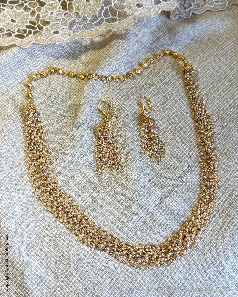 AJ-X17607 Pearls Necklace Set