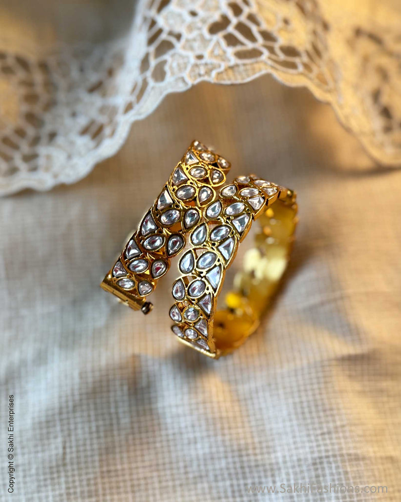 AJ-Y00395 Statement Bangles set