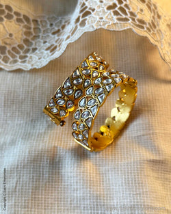 AJ-Y00395 Statement Bangles set