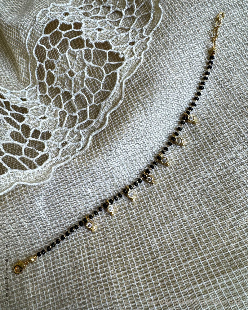 AJ-Y04887 Statement  Bracelet