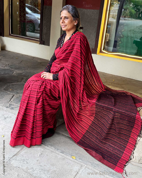 EE-Y05654 Red Black Seq Sari