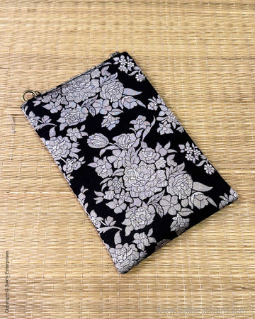 AC-Y06226 Black Mobile Pouch