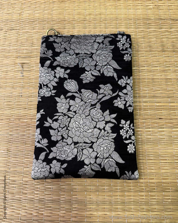 AC-Y06226 Black Mobile Pouch