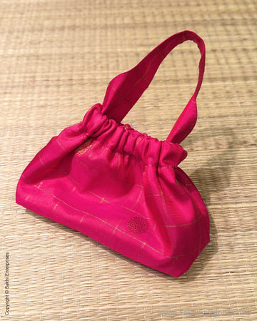 AC-Y06222 Pink Kanchi clutch