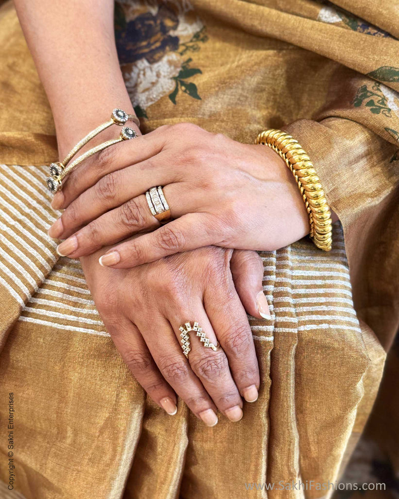 EE-Y03609 Gold floral Tissue Sari